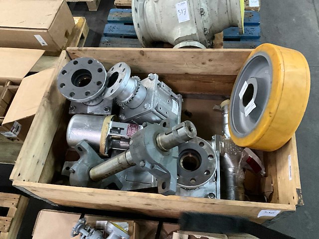 Diverse industriële onderdelen - afbeelding 7 van  14