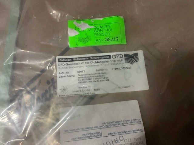 Diverse industriële pakkingen - afbeelding 5 van  7