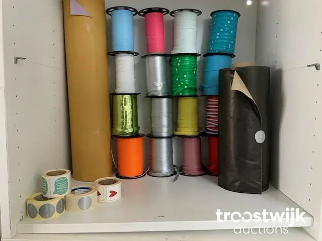 Diverse inpakbenodigdheden - afbeelding 1 van  2