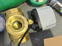 Diverse installatie materiaal , o.a. schneider - afbeelding 3 van  15