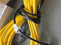 Diverse installatie materiaal , o.a. schneider - afbeelding 12 van  15