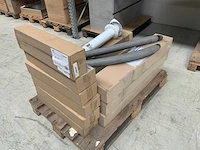 Diverse installatie materiaal - afbeelding 1 van  10