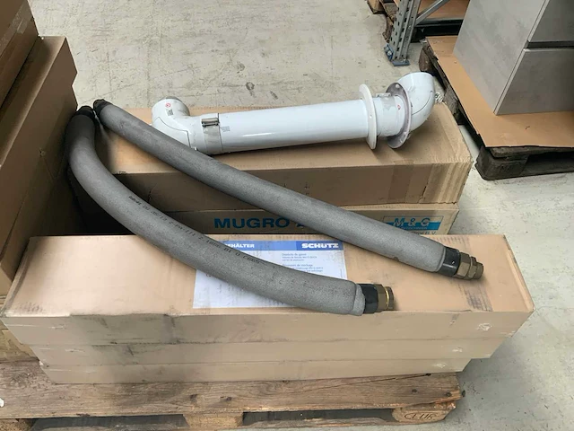 Diverse installatie materiaal - afbeelding 6 van  10