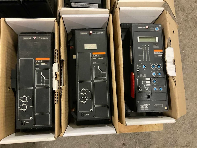 Diverse installatie units - afbeelding 6 van  7