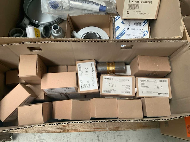 Diverse installatiemateriaal - afbeelding 10 van  15