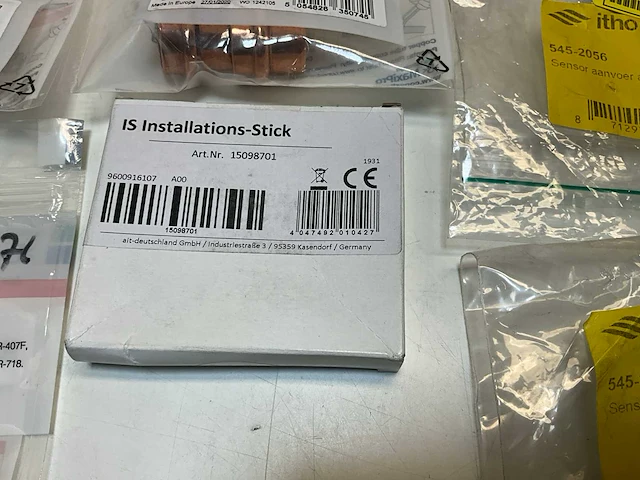 Diverse installatiematerialen (22x) - afbeelding 2 van  16