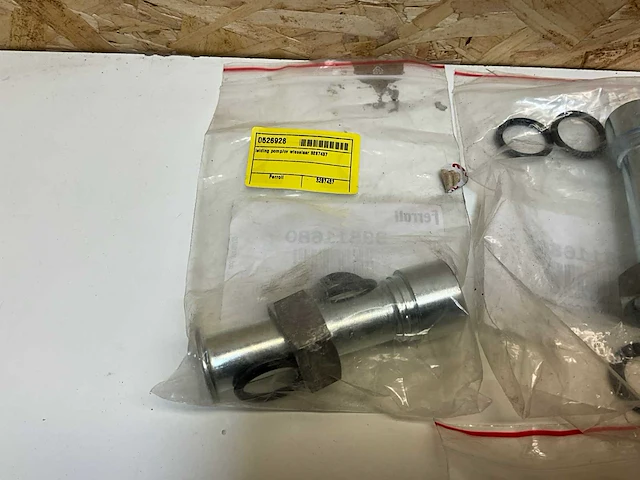 Diverse installatiematerialen (22x) - afbeelding 8 van  16