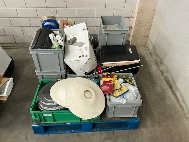 Diverse installatiematerialen - afbeelding 2 van  8