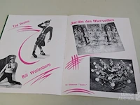 Diverse items "holiday on ice" - afbeelding 9 van  11