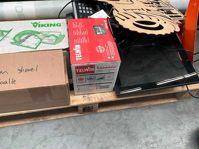 Diverse items - afbeelding 7 van  8