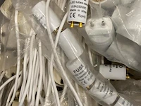 Diverse kabels / tl ombouw sets en stoppen in kist - afbeelding 1 van  2