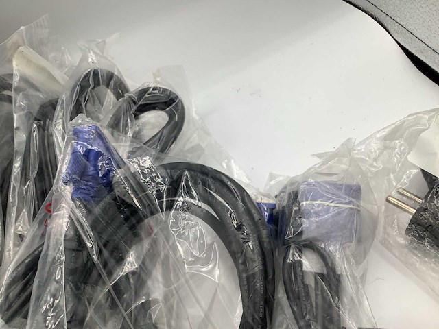 Diverse kabels - afbeelding 4 van  4