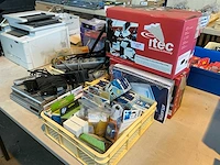 Diverse kantoorartikelen - afbeelding 1 van  6