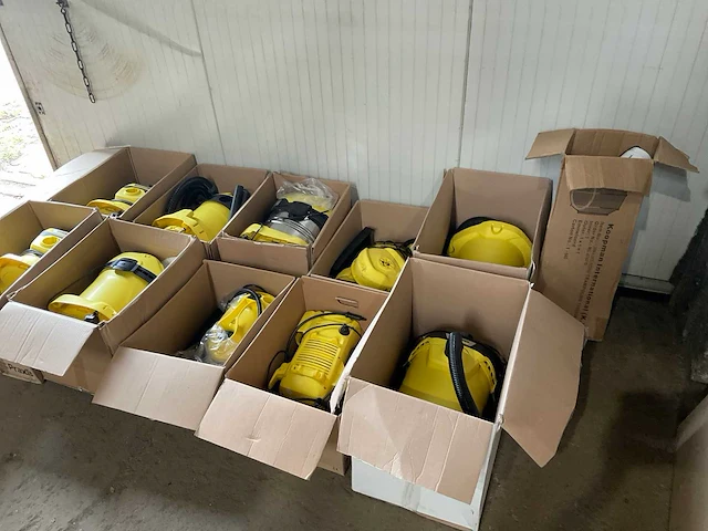 Diverse karcher producten (11x) - afbeelding 1 van  15