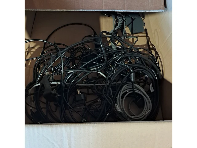 Diverse kassa systeem accesoires met 2x kassa scherm - afbeelding 6 van  8