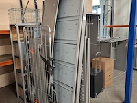 Diverse kasten in onderdelen - afbeelding 2 van  8