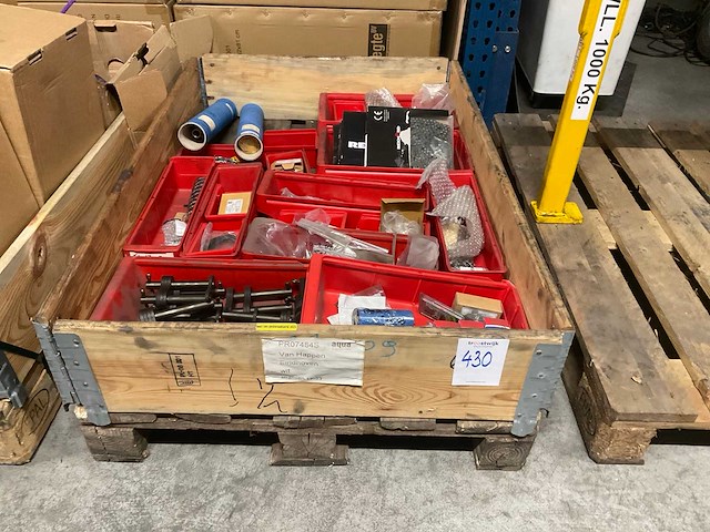 Diverse ketting en toebehoren - afbeelding 1 van  11