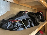 Diverse kleding - afbeelding 1 van  4
