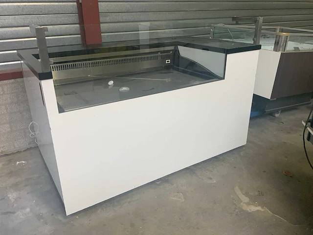 Diverse koelvitrine (4x) - afbeelding 7 van  18