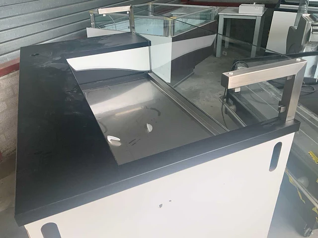 Diverse koelvitrine (4x) - afbeelding 9 van  18