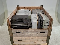 Diverse koffers en kisten, o.a. samsonite - afbeelding 1 van  7
