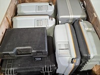Diverse koffers en kisten, o.a. samsonite - afbeelding 2 van  7
