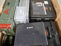 Diverse koffers en transportkisten - afbeelding 2 van  8