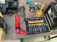 Diverse koffers, gereedschappen en accessoires - afbeelding 2 van  39