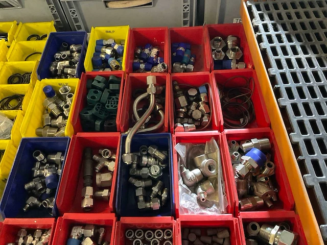 Diverse koppelingen - afbeelding 3 van  4