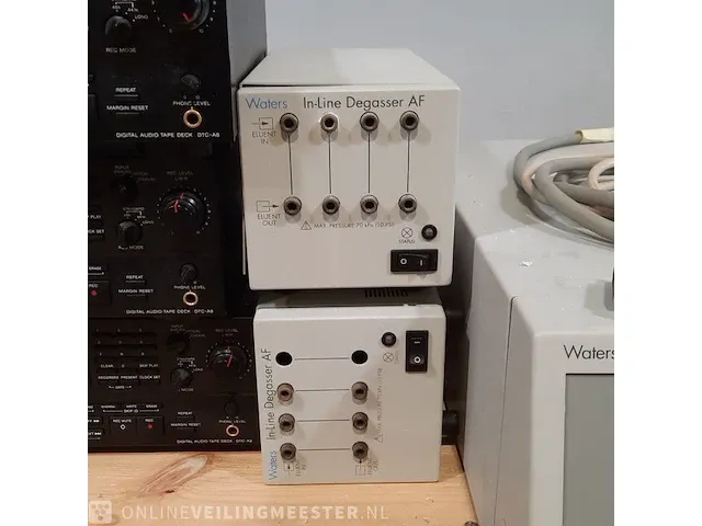 Diverse laboratorium apparatuur en multimedia o.a. sony - afbeelding 4 van  9
