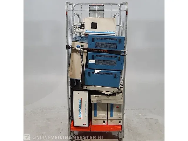 Diverse laboratoriumapparatuur o.a. thermo - afbeelding 1 van  14