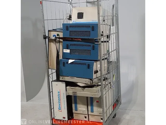 Diverse laboratoriumapparatuur o.a. thermo - afbeelding 2 van  14