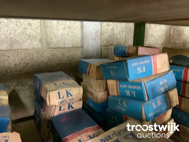 Diverse lagers/lagerhuizen - afbeelding 4 van  4