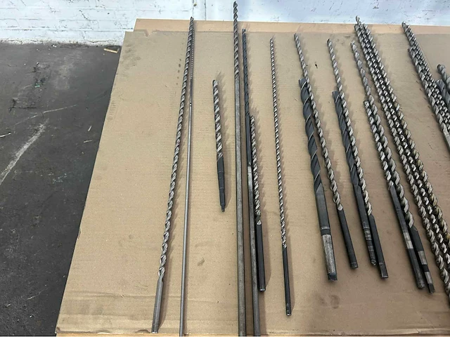 Diverse lange hout en metaal boren ø4 t/m ø18 (22x) - afbeelding 2 van  4