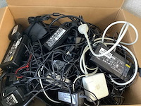 Diverse laptop adapters en adapters circa 30 - afbeelding 1 van  7