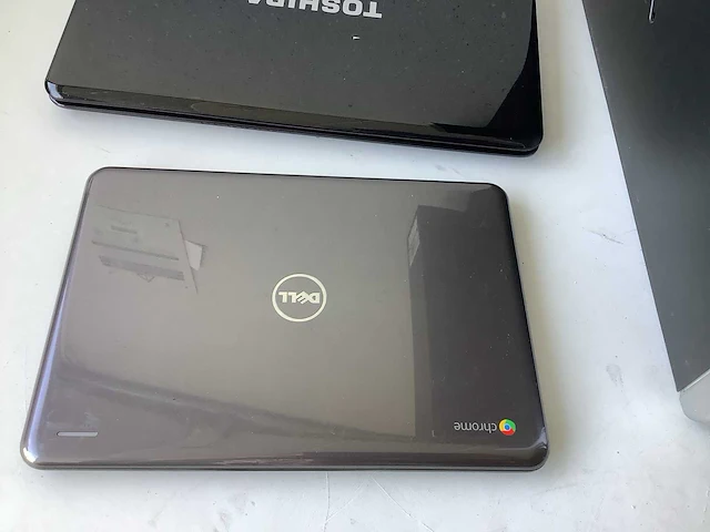 Diverse laptops en computers - afbeelding 3 van  10