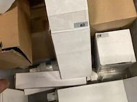 Diverse led lampen in kist - afbeelding 3 van  3