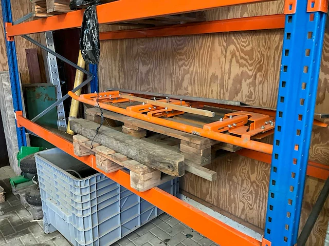Diverse machine onderdelen - afbeelding 13 van  18
