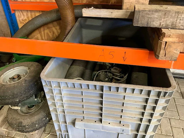 Diverse machine onderdelen - afbeelding 15 van  18