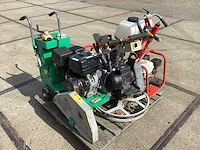 Diverse machines betonzagen en vlinder - afbeelding 1 van  4