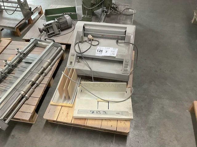 Diverse machines en -onderdelen (9x) - afbeelding 22 van  26