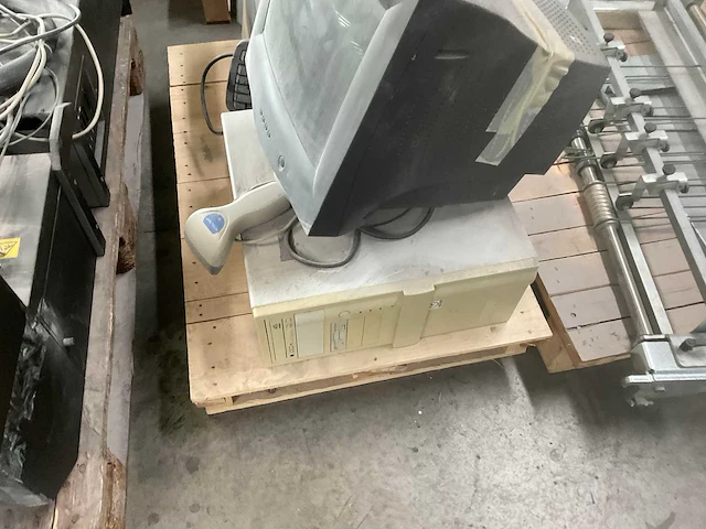 Diverse machines en -onderdelen (9x) - afbeelding 25 van  26
