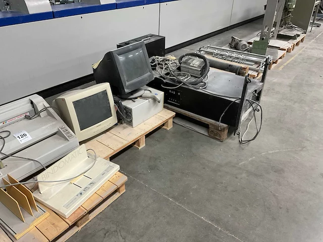 Diverse machines en -onderdelen - afbeelding 6 van  13