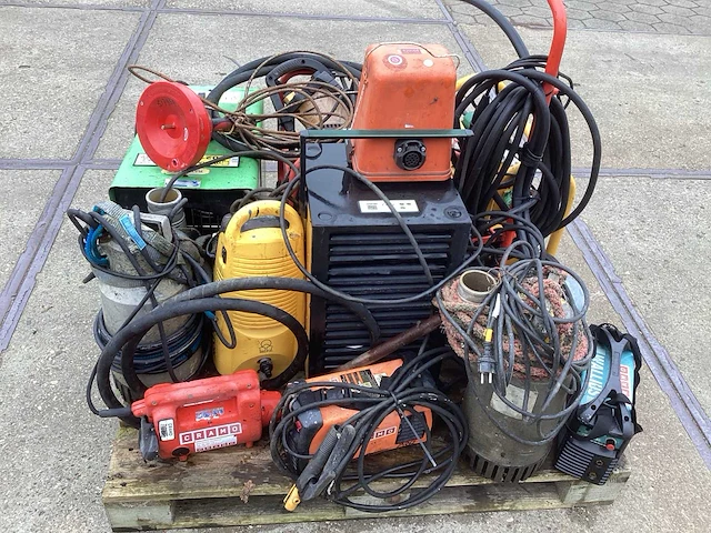 Diverse machines - afbeelding 4 van  4
