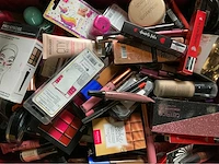 Diverse make-up (250x) - afbeelding 1 van  1