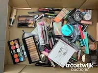 Diverse make-up - afbeelding 1 van  1