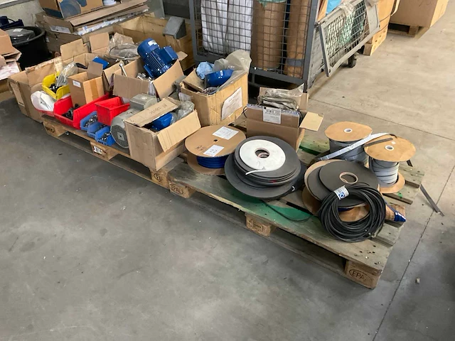 Diverse materialen - afbeelding 1 van  15