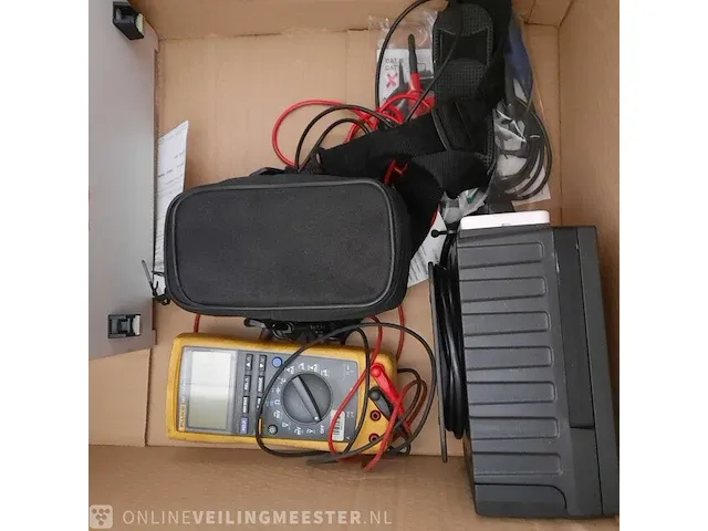 Diverse meetinstrumenten o.a fluke, o.a pm6680b - afbeelding 19 van  19