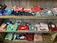 Diverse merken - baby-kinderkleding dirkje, feetje, b.nosy, kidzart enz. (220x) - afbeelding 1 van  5