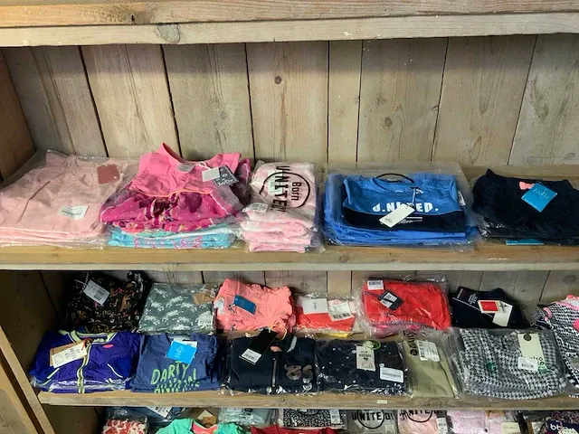 Diverse merken - baby-kinderkleding dirkje, feetje, b.nosy, kidzart enz. (220x) - afbeelding 2 van  5